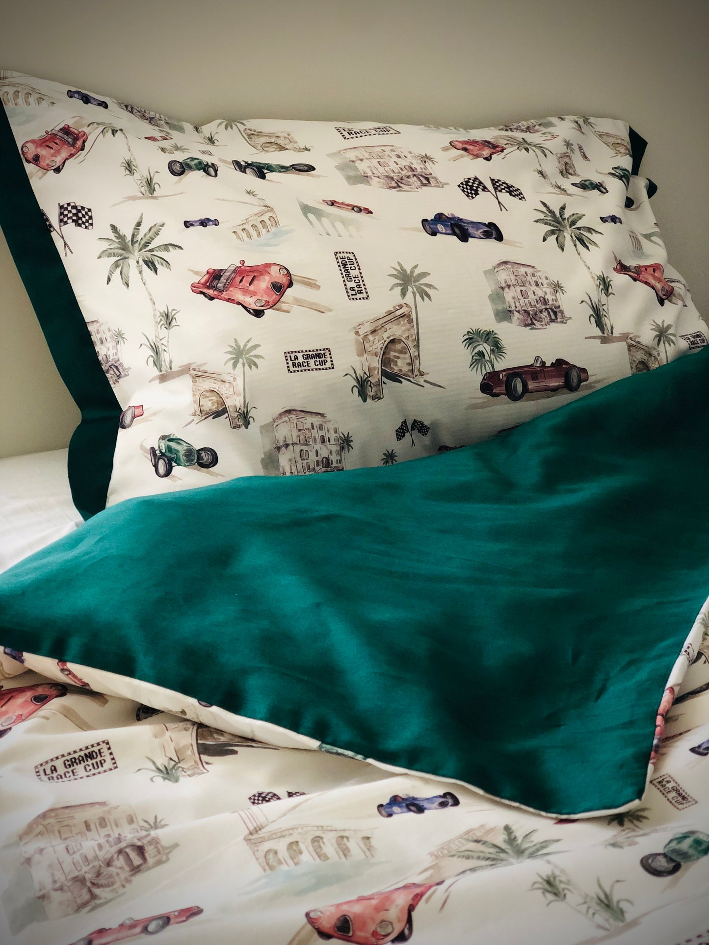 Gultas veļas komplekts "Retro cars"