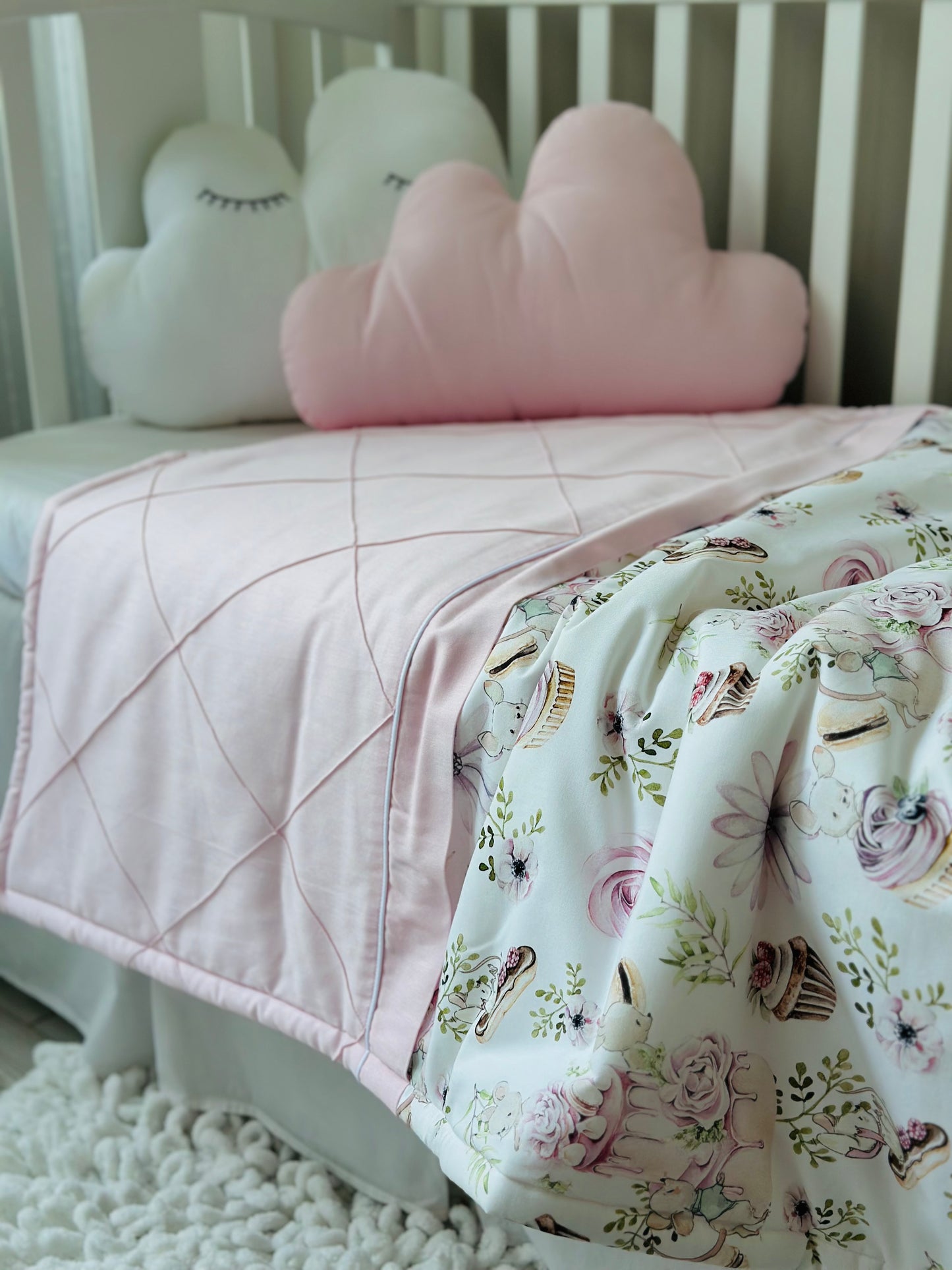 Quilt baby blanket "Sweet mice"