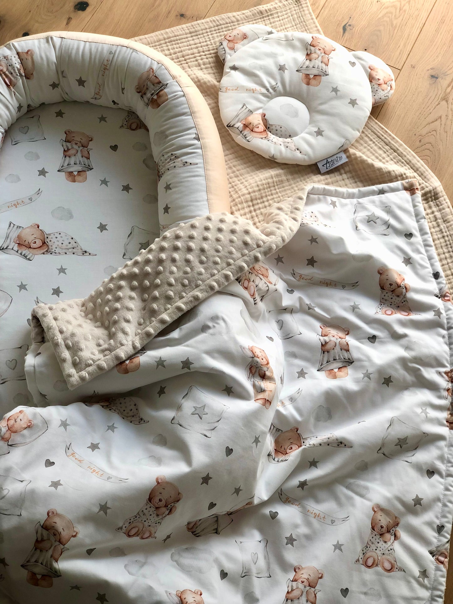 Flīsa un kokvilnas sega bērniem "Sleepy bears"
