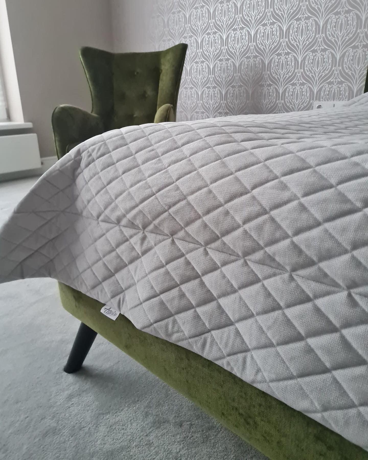 Quilted velvet bedcover (Double/Twin bed)