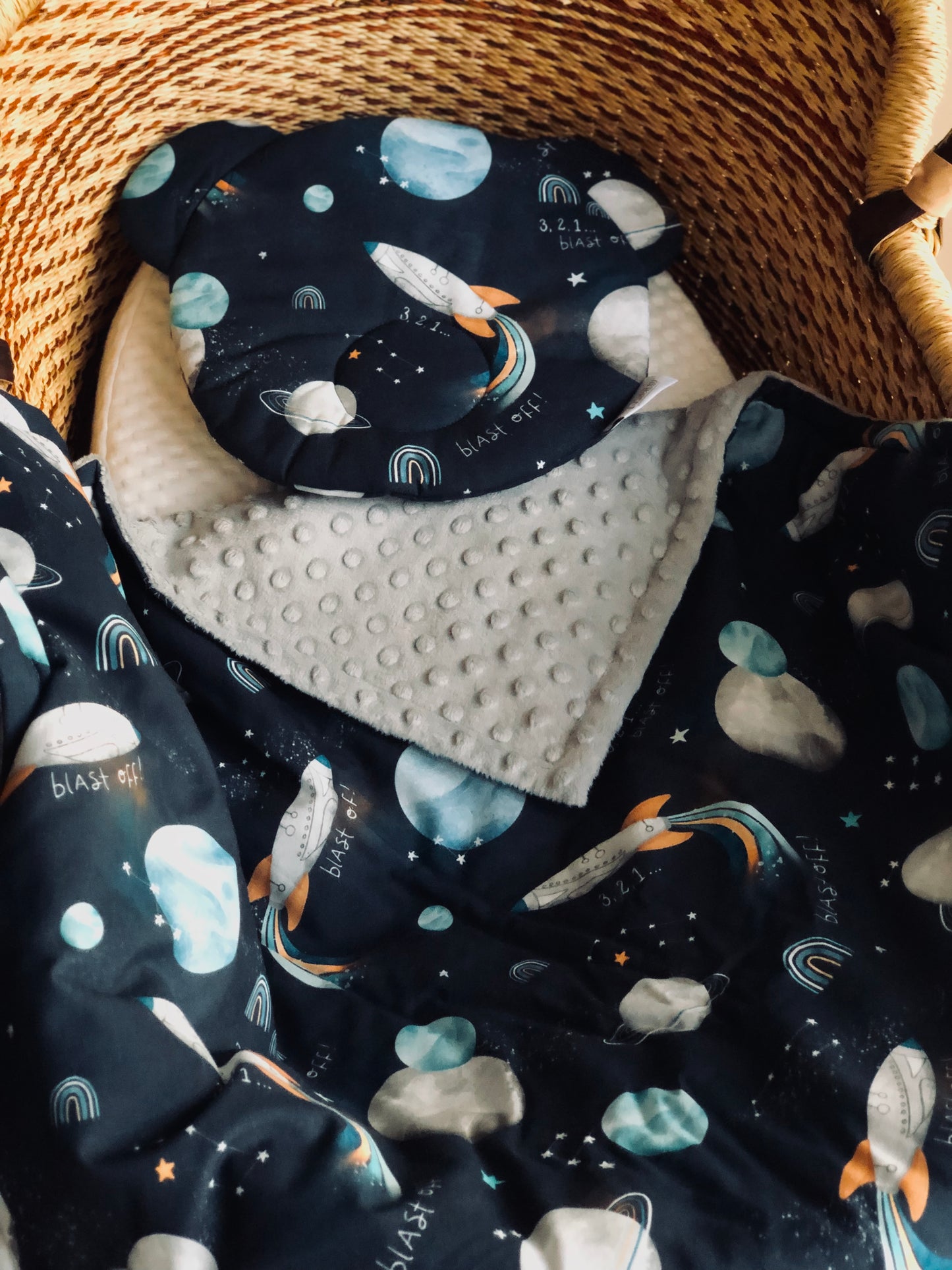 Flīsa un kokvilnas sega bērniem "Space"