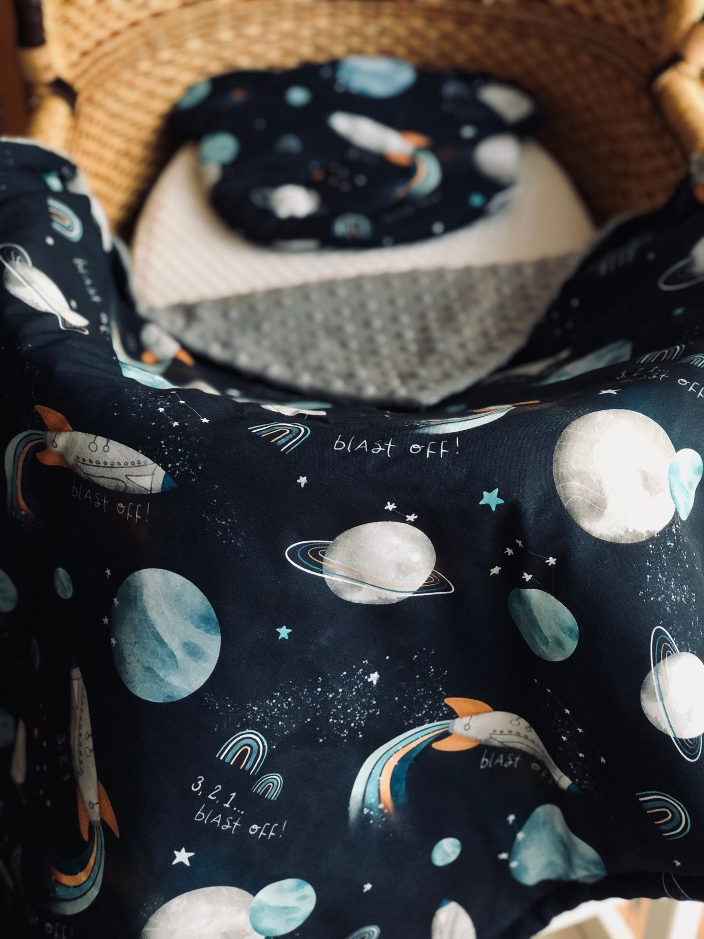 Flīsa un kokvilnas sega bērniem "Space"