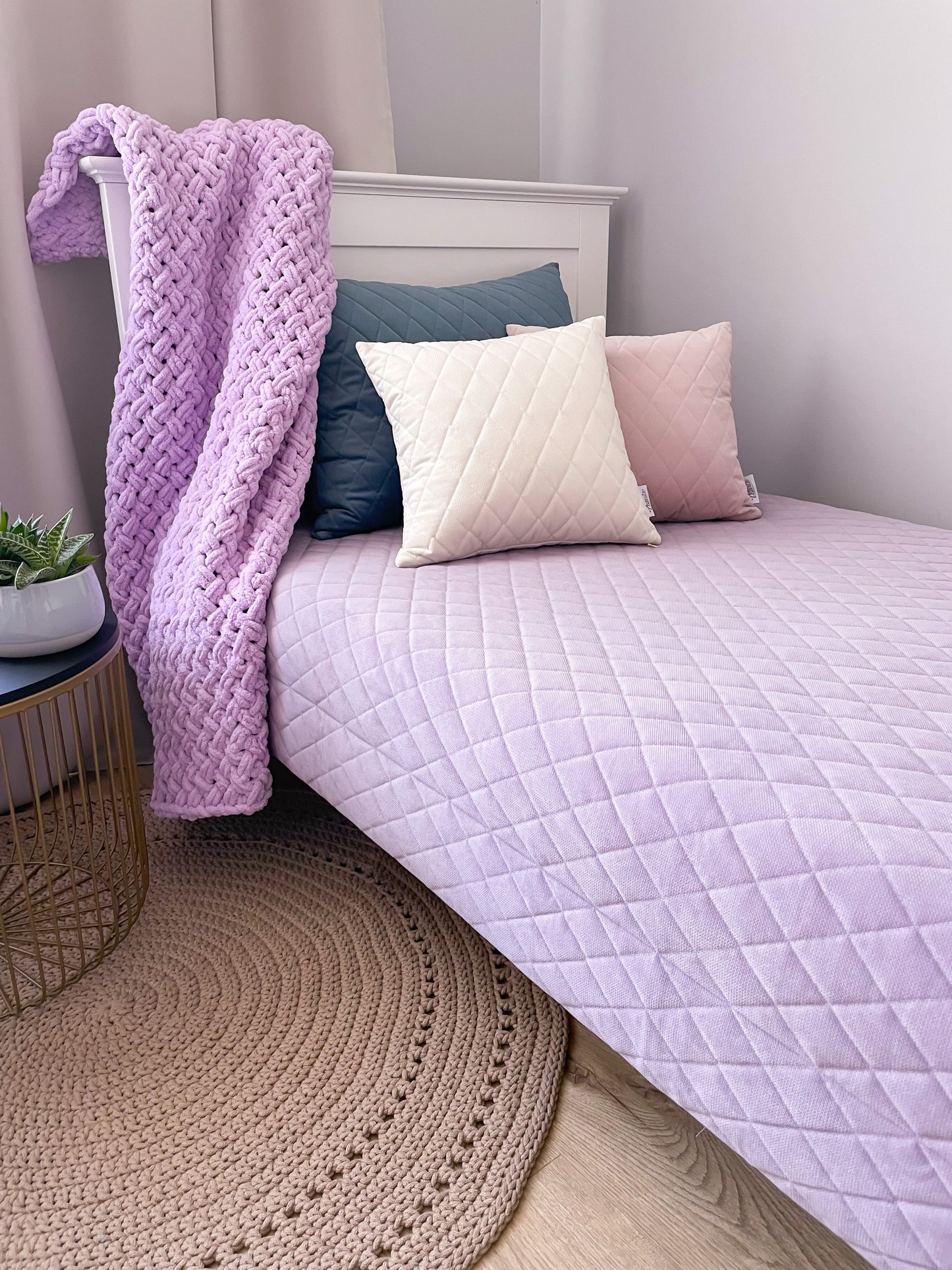Quilted velvet bedcover (Double/Twin bed)